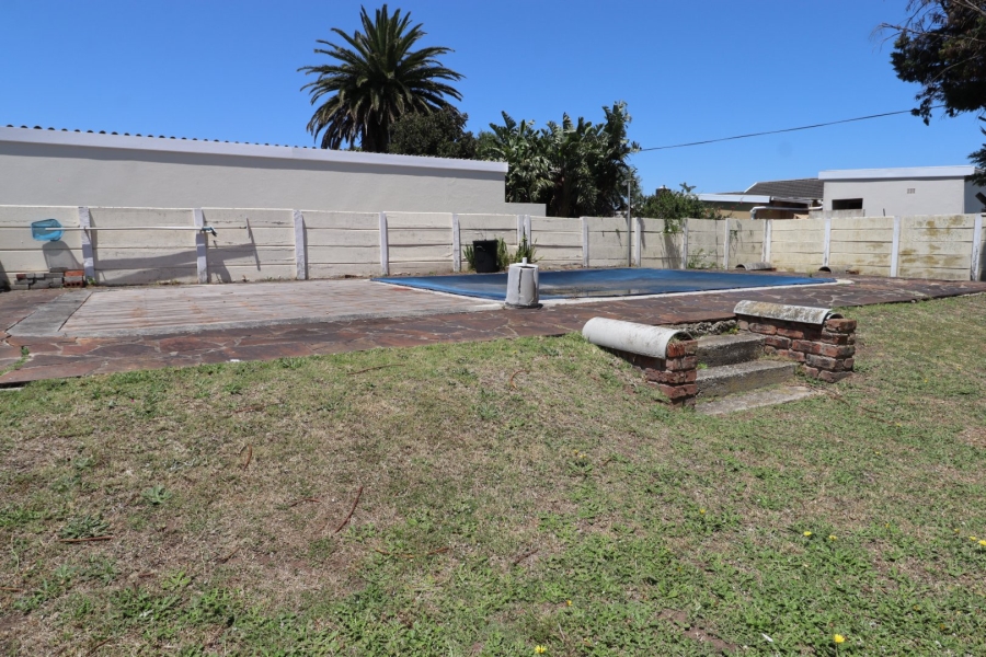 3 Bedroom Property for Sale in Kabega Park Eastern Cape